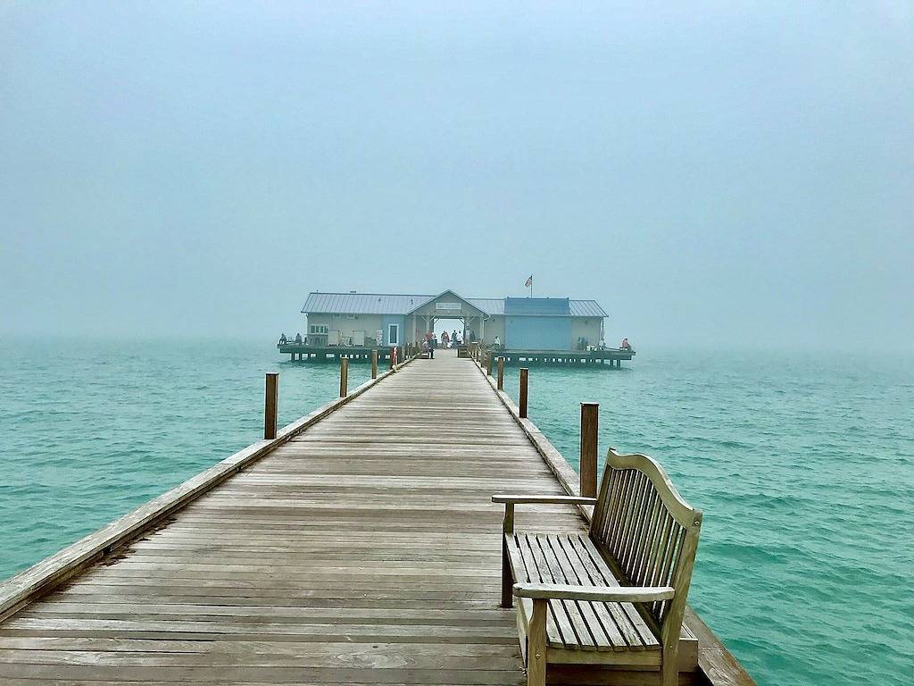 Gulf Getaway, frisch renoviertes Privathaus, nur wenige Schritte vom Strand entfernt !! in Holmes Beach, Anna Maria Island