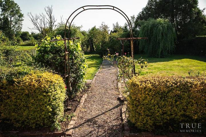 Location de vacances pour 6 personnes, avec jardin ainsi que vue et terrasse dans Lac d'Ardres - 2
