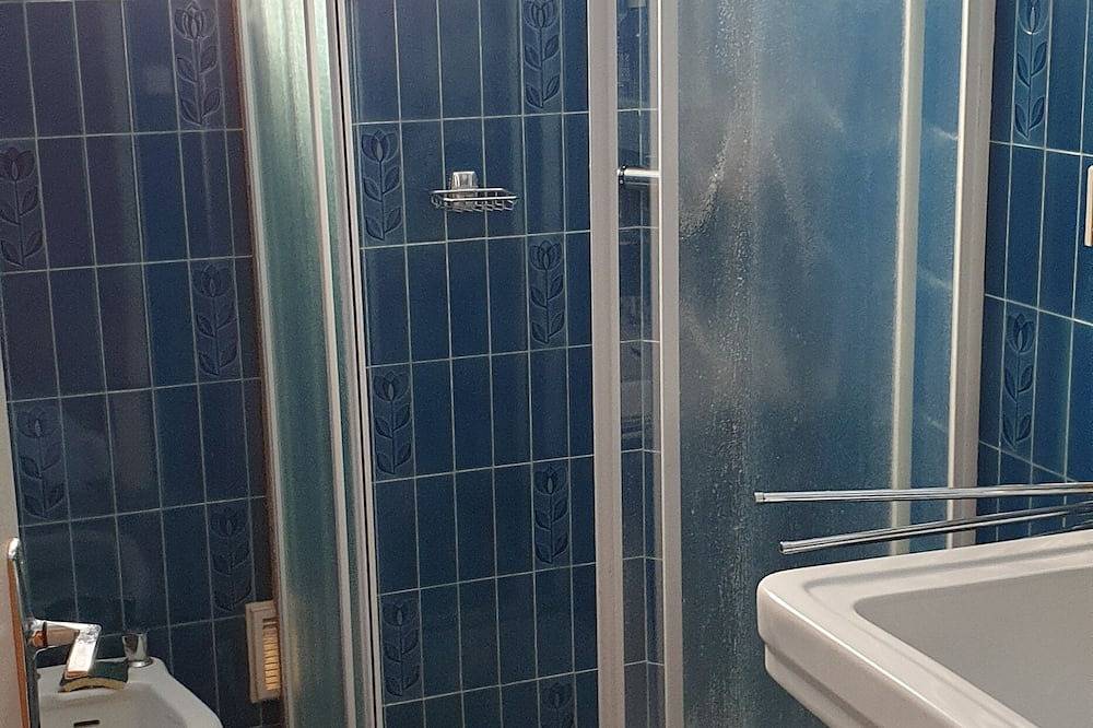 Maison individuelle orientée plein sud avec piscine privée in Puy-l'Évêque, Quercy