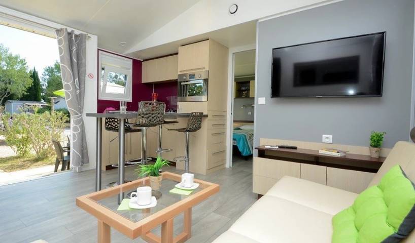 Camping für 4 Personen, mit Kinderpool und Terrasse sowie Pool in Grimaud - 4