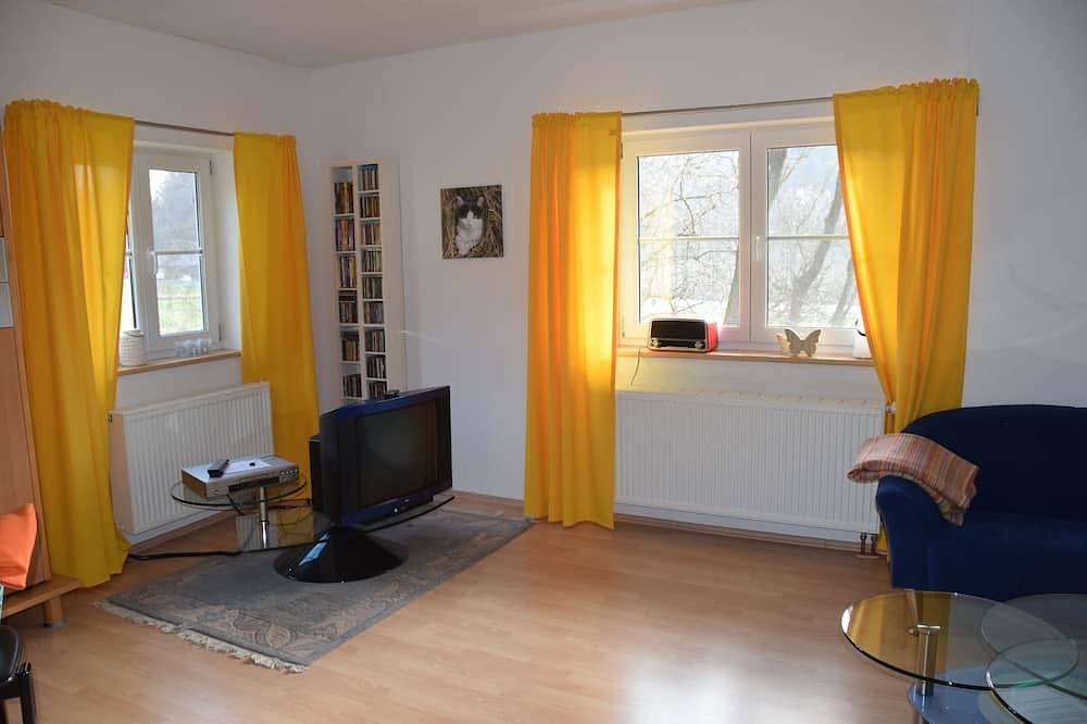 Ganze Wohnung, Grosse und modern ausgestattete Ferienwohnung auf ehem. Bauernhof in Deggenhausertal, Region Bodensee-Oberschwaben