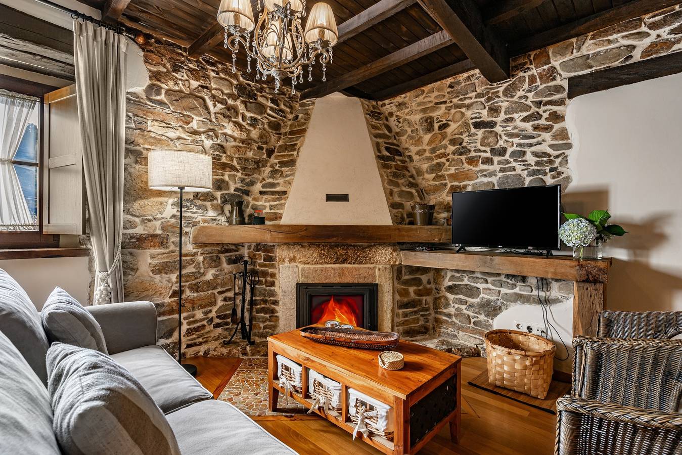 Apartamentos Rurales Ca Lulon: La Veiga El Molin – Bergblick, Garten, Wlan in Tineo, Provincia de Asturias