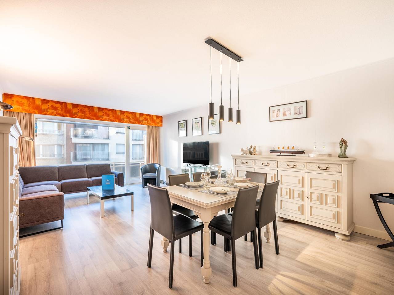 Apartamento entero, Stylish flat right on the beach
in Koksijde-Bad, Koksijde