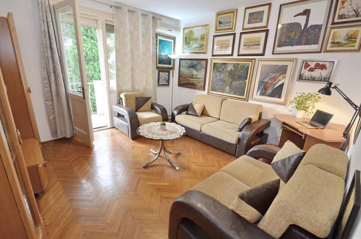 Vakantiewoning voor 5 personen, with Balkon and Terras as well as Uitzicht in Kotor