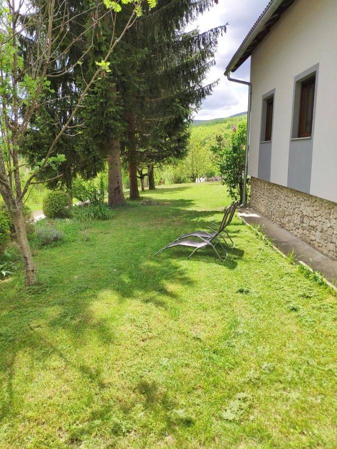 Gîte pour 2 personnes, avec jardin dans Poljanak - 4