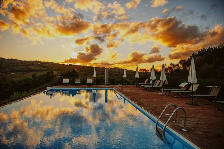 Casa vacanza per 4 persone, con piscina e giardino, con animali domestici in Cinigiano