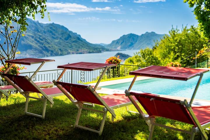 Chalet für 10 Personen, mit Pool und Seeblick sowie Terrasse am Comer See - 3