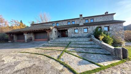 Chalet para 15 personas, con vistas además de piscina y jardín en Comarca de Sepúlveda