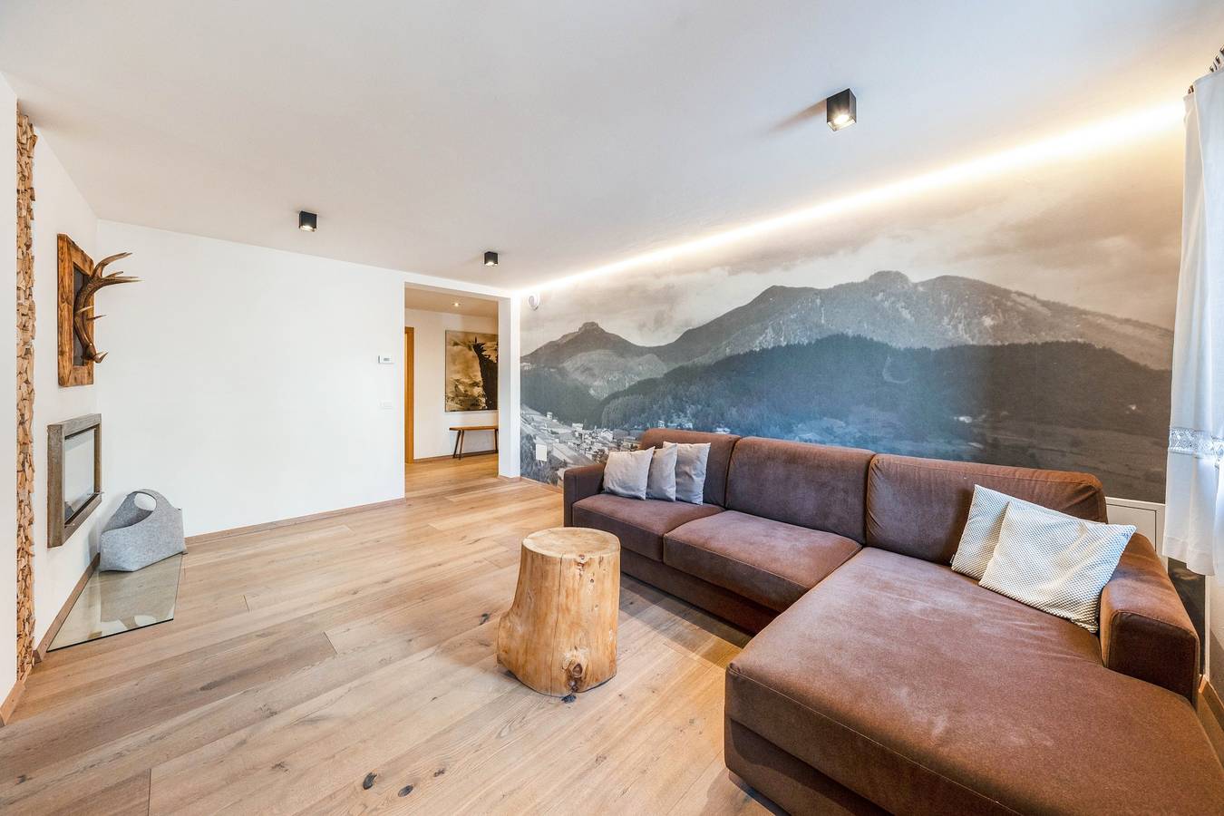 Ganze Wohnung, Ferienwohnung 'Naturoase Stegerhof Iris' mit Bergblick, Gemeinschaftspool und Sauna in Truden im Naturpark, Südtirol