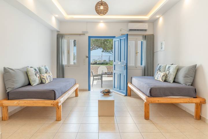 Holiday apartment for 4 people in Santorini