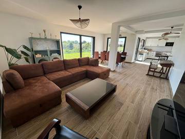 Gîte pour 9 personnes, avec vue et jardin à Hauteville-sur-Mer