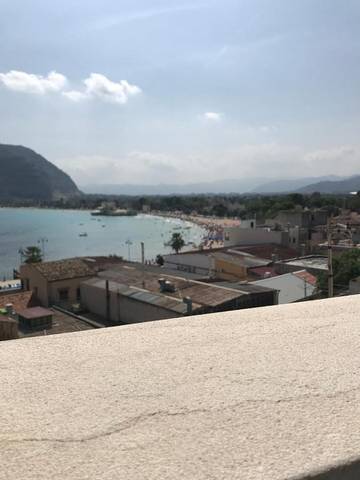 Ferienwohnung für 2 Personen, mit Ausblick und Balkon in Mondello