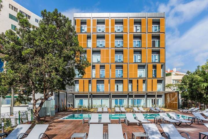 Apartahotel para 3 personas, con terraza y piscina en Isla de Madeira