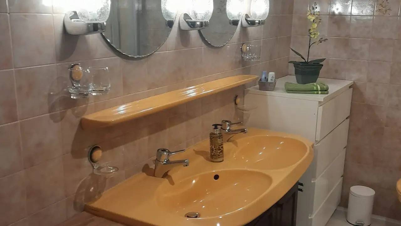 Ganze Ferienwohnung, Ferienwohnung für 4 Personen (30 m²) in Laufen in Laufen, Rupertiwinkel