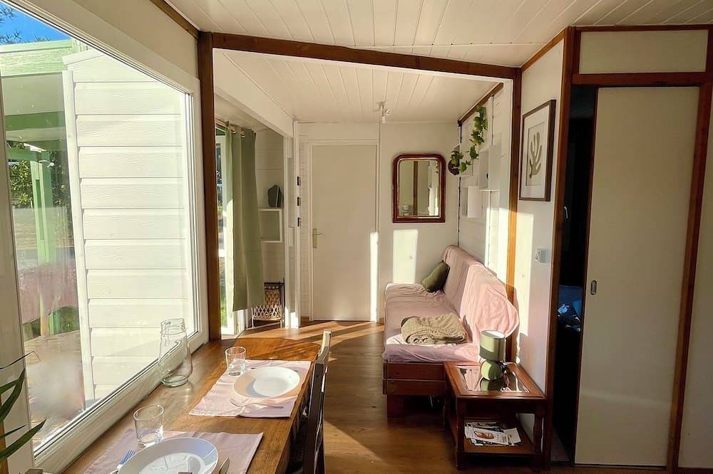 Peaceful chalet set between the Atlantic Ocean and pine forests. in Herm, Region de Dax