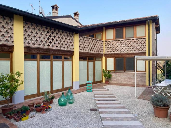 Location de vacances pour 2 personnes, avec vue et jardin à Solferino - 2