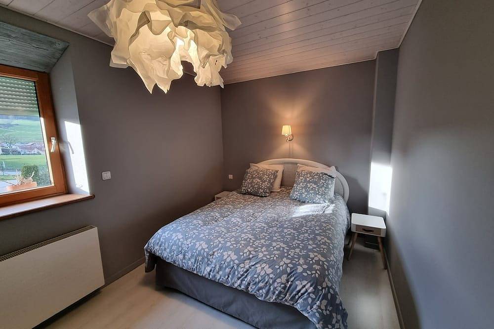 Ganze Wohnung, Spacious and peaceful apartment in house in Orchamps-Vennes, Französischer Jura