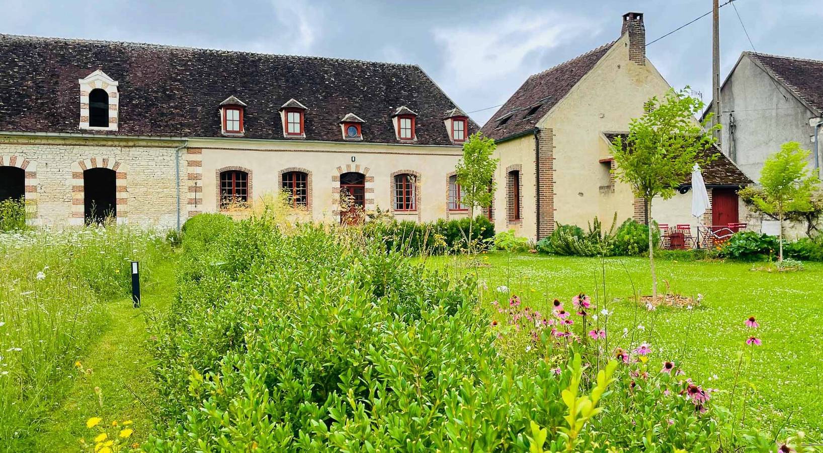 Gite Nid douillet au Colombier Vert in Champlay, Région d'Auxerre