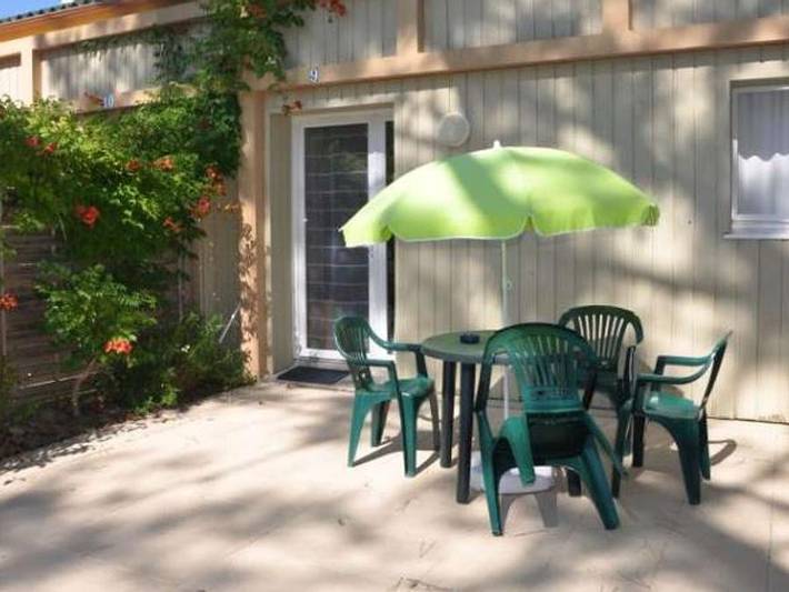 Camping pour 4 personnes, avec bassin pour enfant, animaux acceptés à Saint-Hilaire-de-Riez - 2