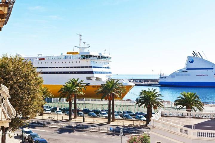 Hôtel pour 6 personnes, avec Vue dans Office de Tourisme de Bastia
