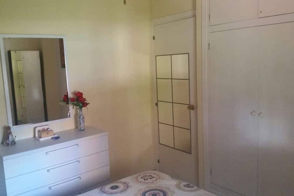 Apartamento entero, Apartamento en Torremolinos (zona La Carihuela) Erisa 1. in La Carihuela, Torremolinos