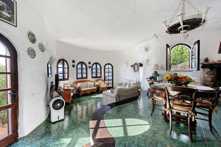 Villa 'Dei Tramonti B' met privétoegang tot zee in Torre delle Stelle, Maracalagonis