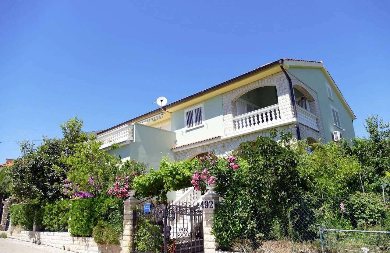 Ganze Wohnung, 1-Zimmer-Ferienwohnung mit Balkon Palit, Rab A-22562-a in Palit, Rab