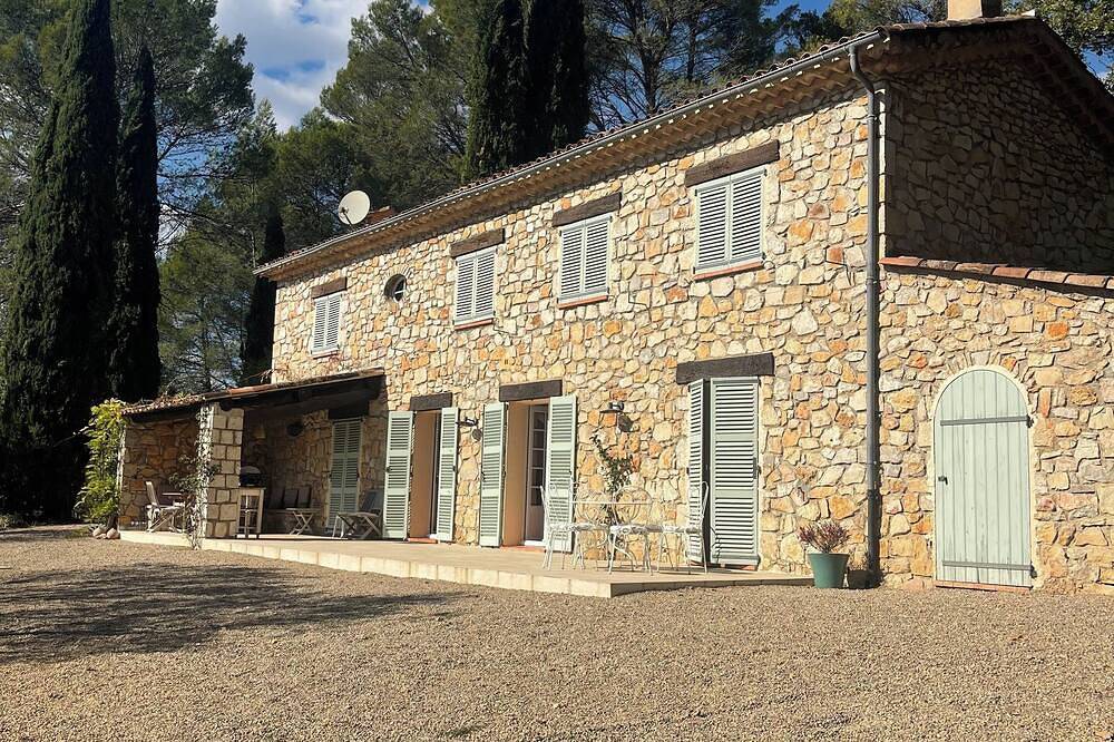 Family Bastide With Heated Private Pool Provence in Draguignan, Draguignan region