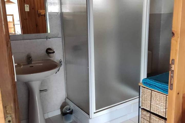 Gîte pour 3 personnes, avec jardin et terrasse à Ucel - 3