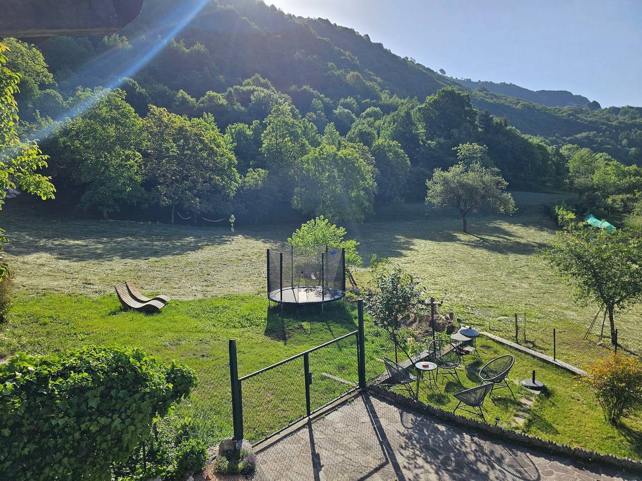 Ganze Wohnung, Ferienhaus 'Puravida 4seasons - Nature Hideaway' mit Bergblick, Terrasse & Wlan in Provaglio Val Sabbia, Gardasee-Berge