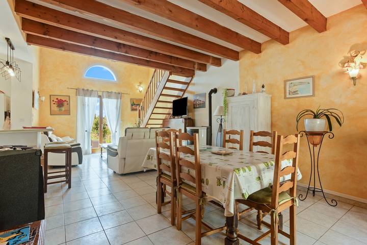 Villa "Charmant Village" per 6 persone con piscina privata e Wi-Fi in Brue-Auriac, Brignoles e dintorni