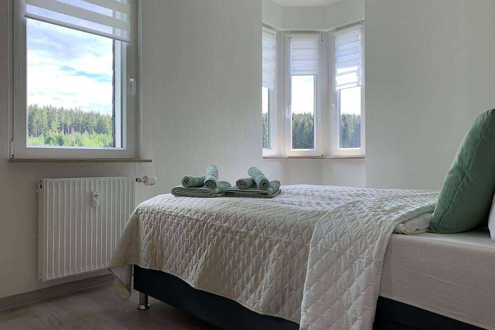 Ganze Wohnung, Genießt unsere moderne Fewo mit Sternekomfort in Tanne, Harzvorland