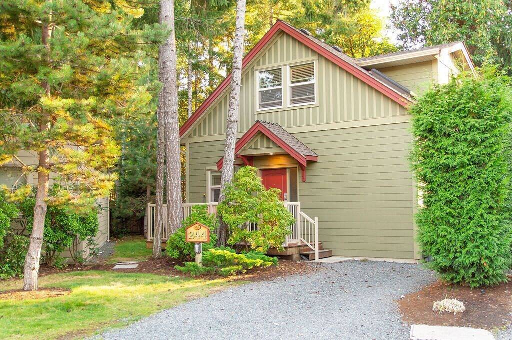 Pool & hot-tub, Peaceful & Immaculate in Parksville, Regional District of Nanaimo