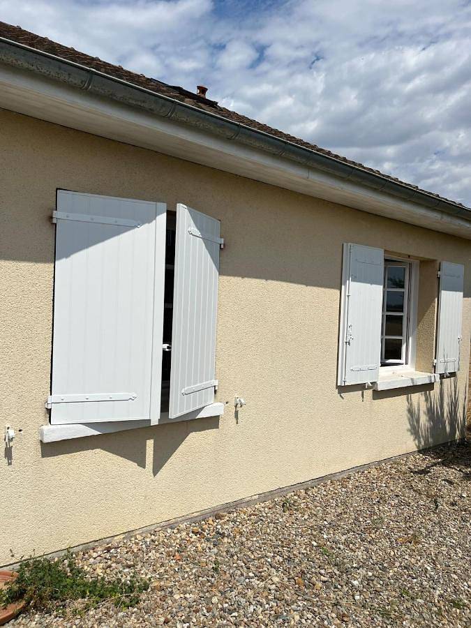Appartement entier, Listing, one bedroom Mt Family in Meillant, Saint-Amand-Montrond