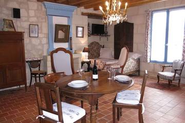 Location de vacances pour 2 personnes, avec jardin, animaux acceptés à Huismes