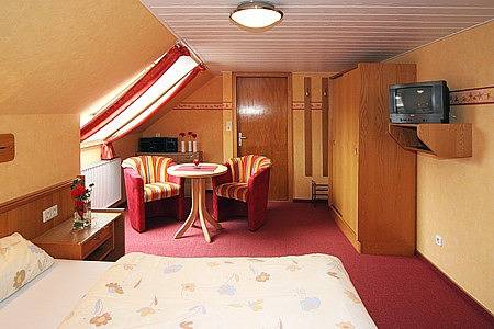 Heyken Burggaststätte - Doppelzimmer in Werdum, Nordseeküste