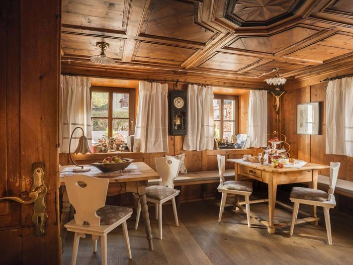 Gabis kleine Spezerey - Tante Zenzis Kammerle - rustikal & gemütlich in Gries am Brenner, Zillertaler Alpen