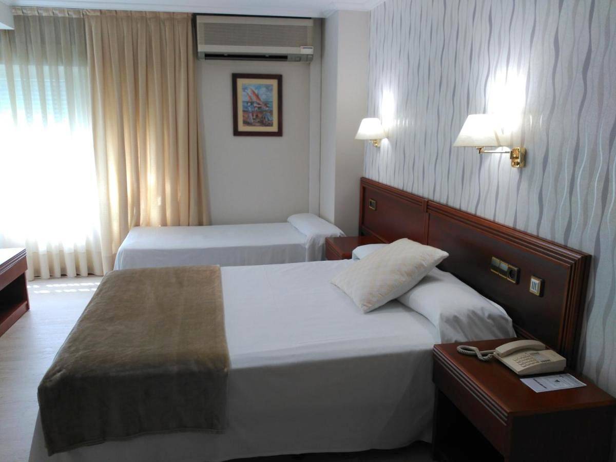 Hotel Villa de Marin in Marín, Rias Baixas