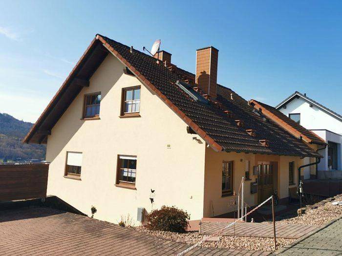 Ferienwohnung für 3 Personen, mit Ausblick in Eichenbühl