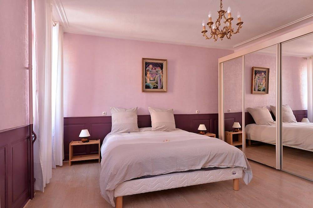 Apartamento entero, Gîtes du Couvent, \"Franciscain\" beautiful apartment in historic center of Kaysersberg in Kaysersberg, Parque natural regional de los Ballons des Vosges