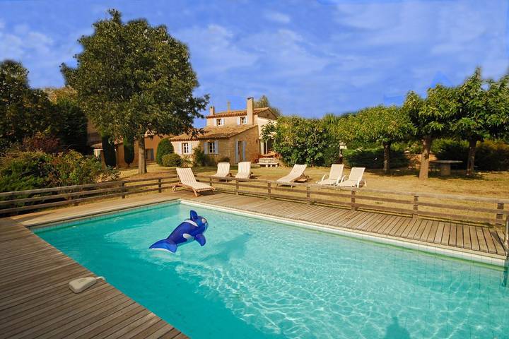 Villa pour 10 personnes, avec Terrasse et Jardin ainsi que Piscine et Vue