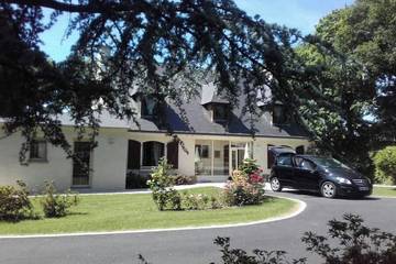 Location de vacances pour 8 personnes, avec terrasse et jardin à Sulniac