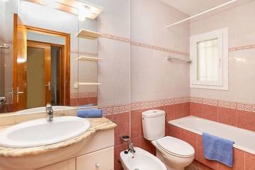 Villa pour 6 Personnes dans Calafat, Costa Dorada, Photo 4