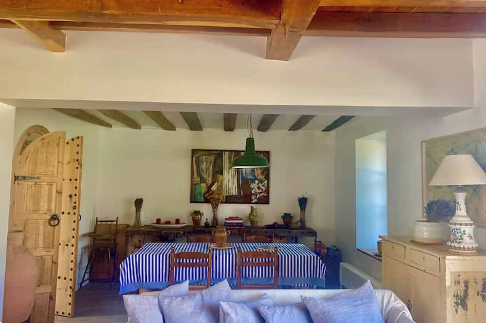 Maison campagne 7 chambres piscine Spa 1h Paris in Lorrez-le-Bocage-Préaux, Seine-et-Marne
