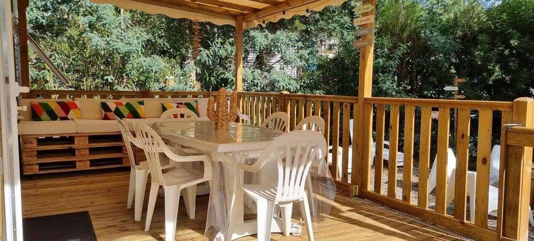 Camping pour 6 personnes, avec jacuzzi et piscine ainsi que jardin et sauna à Seignosse - 2