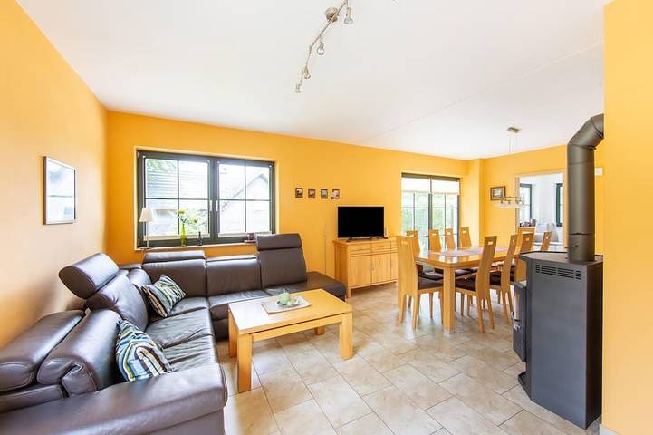 Ferienhaus für 20 Personen, mit Terrasse und Garten, mit Haustier am Rennsteig