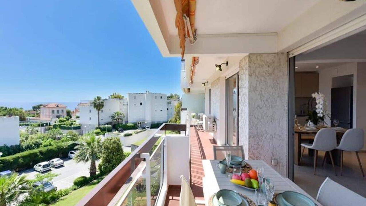 Appartement De Vacances pour 5 Personnes dans Vallauris, Région de Cannes