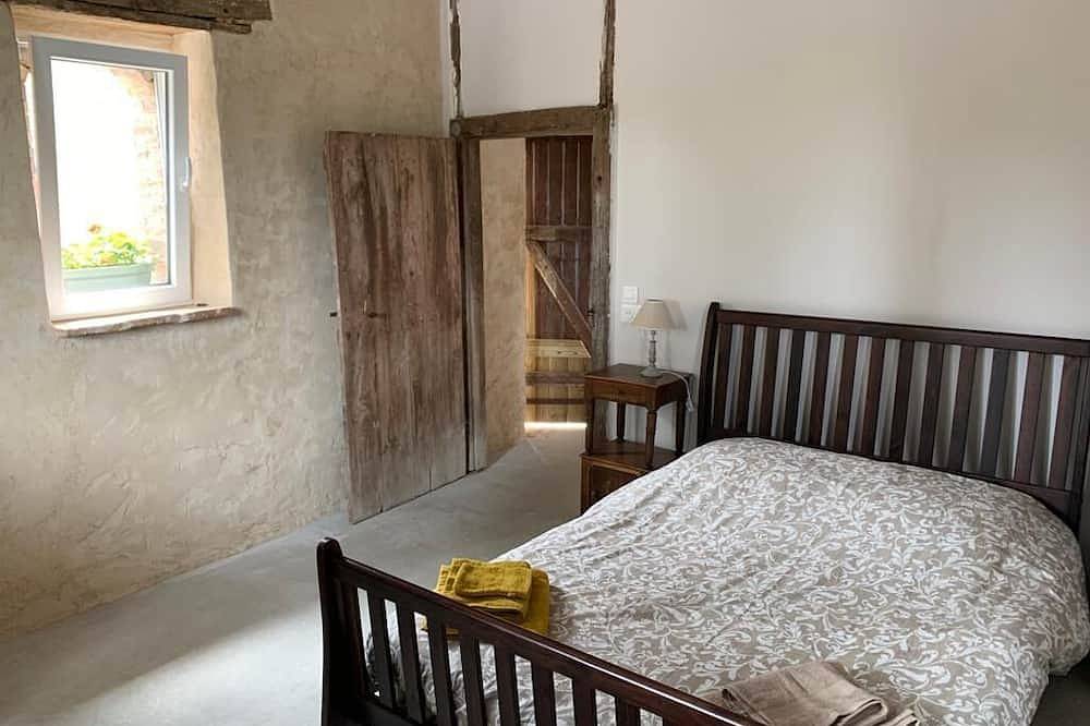 Elegantly Rustic Wheelchair Accessible Cottage in Samadet, Landes