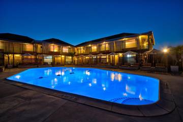 Hotel for 4 people, with pool and terrace in Montauk