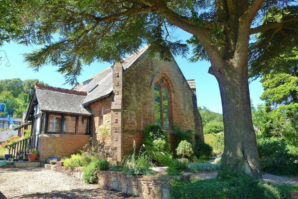 Two-Bedroom House in Firth Of Clyde